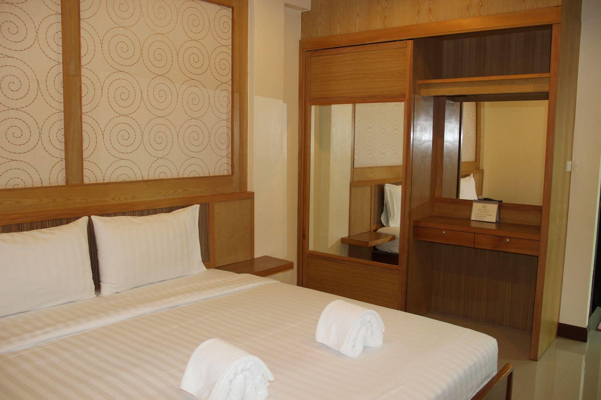 Monmuang Hotel Chiang Mai Exterior photo
